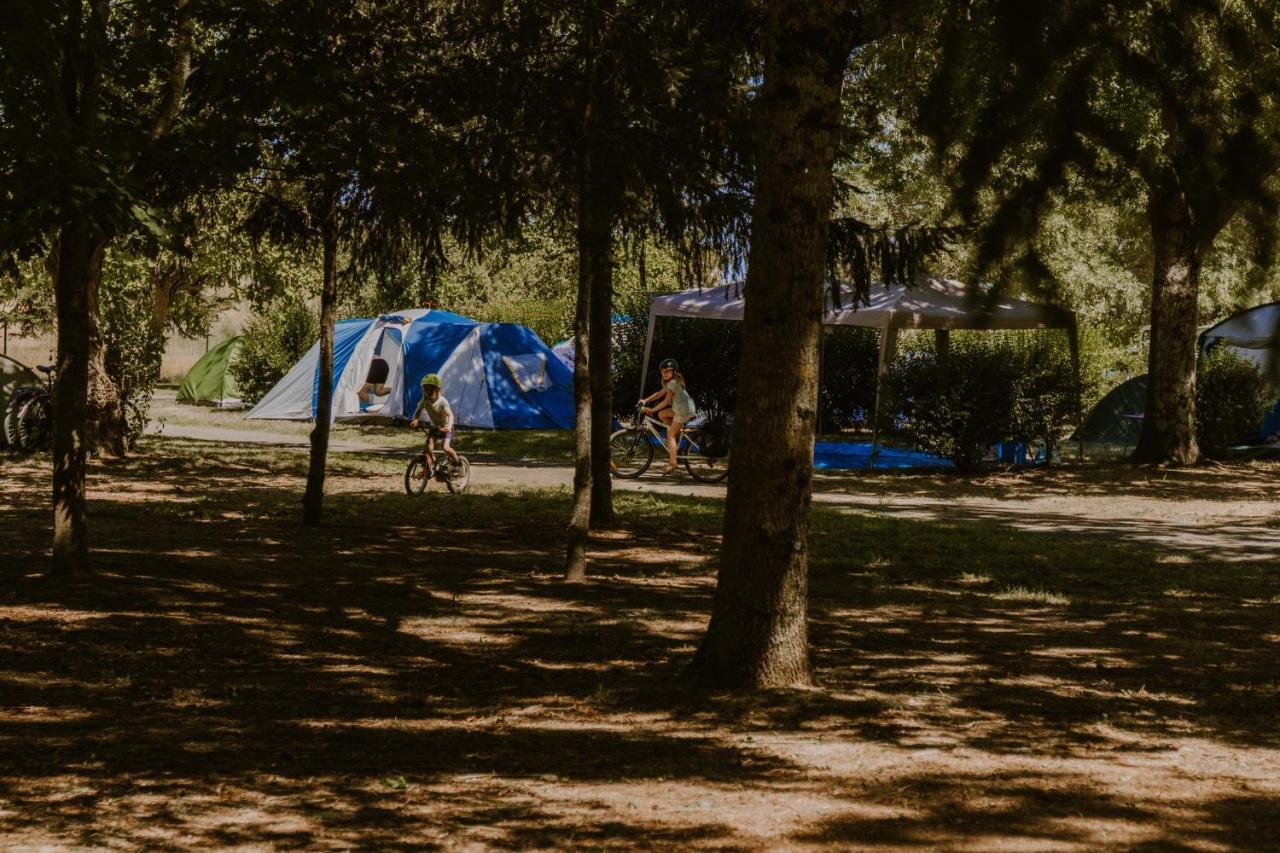 Camping Onlycamp Tours Val De Loire Сент-Авертен Экстерьер фото